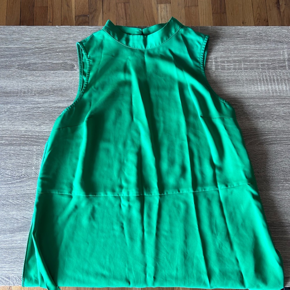 Nine West Vibrant Green Sleeveless Blouse